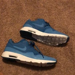 Women’s Nike Air max